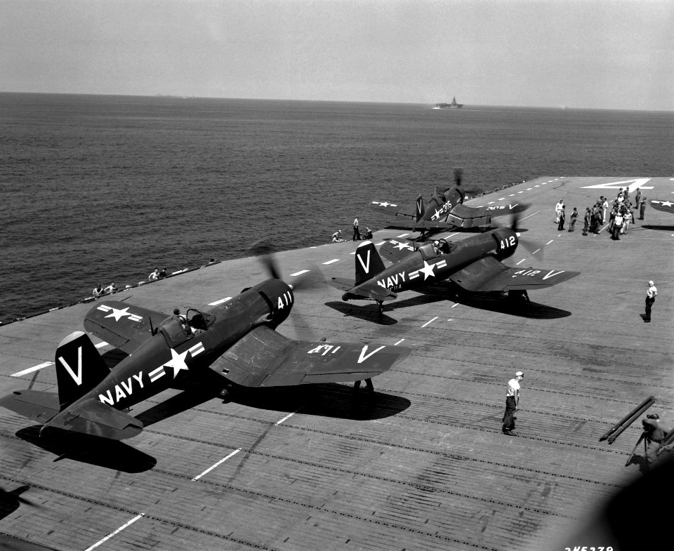 F4U-4 VF-113-114 CV-47 Korea