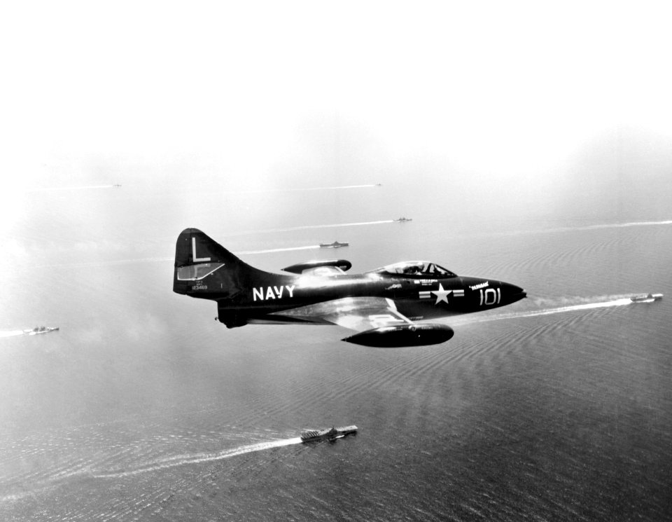 F9F VF-71 over TF77 1952