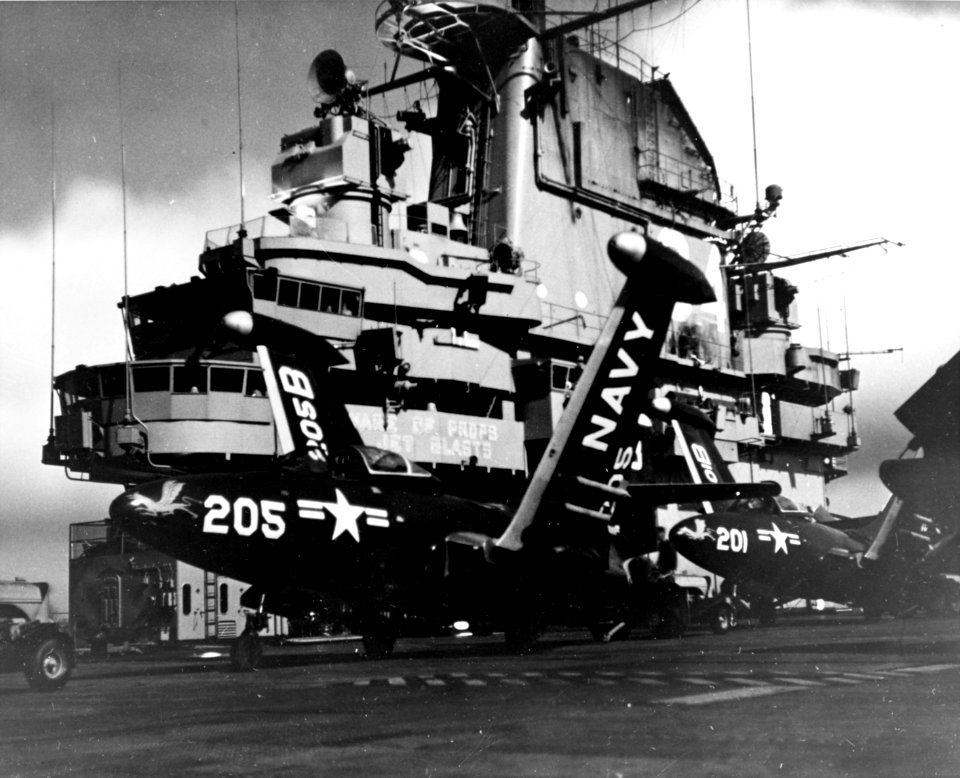 F9F-5 Panthers of VF-192 aboard USS Oriskany (CVA-34) in 1954