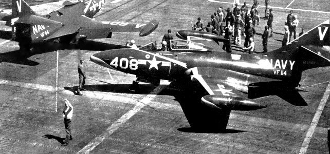 F9F-5 VF-114 CVA-33 cat1955