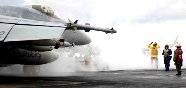 FA-18E VFA-106 CVN-73 AIM-9X 2008