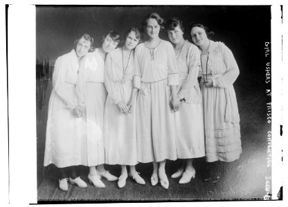 Girl ushers at Frisco convention LCCN2014710841