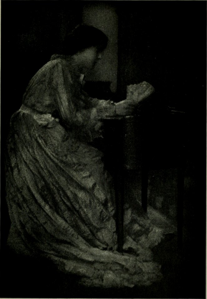 Girl with fan, by Elias Goldensky