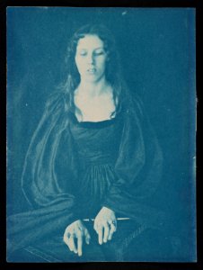 Girl with harp (Letitia Felix), Newark, Ohio LCCN2017658715