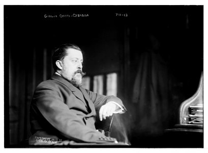 Giulio Gatti-Casazza, seated in desk chair LCCN2014683417