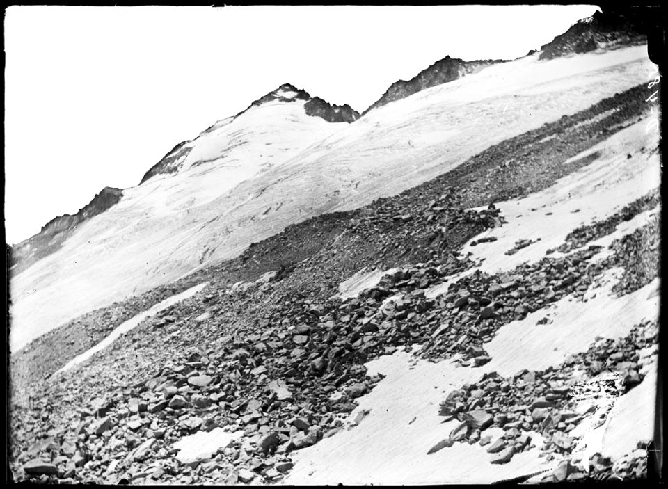 Glacera i vessant de l'Aneto des d'un Portillón