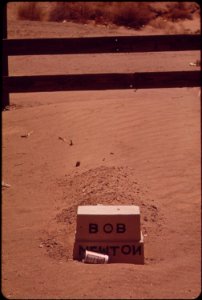 Glamis-cemetery-a-desert-graveyard-in-the-imperial-valley-dates-back-to-1878-and-has-been-declared-an-historical-landmark-may-1972 7152569175 o