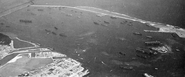 Glass Breakwater Guam in 1945 (cropped)