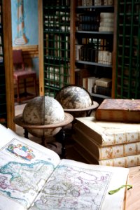 Glober och kartverk i Skoklosters bibliotek - Skoklosters slott - 90121
