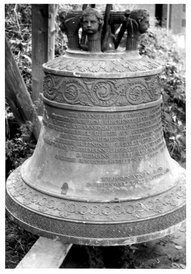 Glocke-in-Arnsdorf-groß