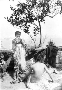 Gloeden, Wilhelm von (1856-1931) - n. 0125 - Posillipo - Timbro e data 8 marzo 1899. Perna, p. 94