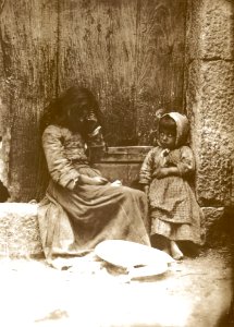 Gloeden, Wilhelm von (1856-1931) - n. 0020 - Il piatto rotto