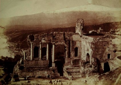 Gloeden, Wilhelm von (1856-1931) - n. 0027 grande formato - Il teatro greco di taormina