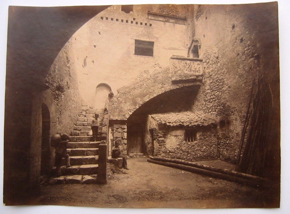 Gloeden, Wilhelm von (1856-1931) - n. 0012B recto - Palazzo Corvaja. Cm 23x17
