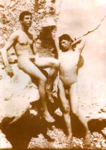 Gloeden, Wilhelm von (1856-1931) - n. 0160 - da - Amore e arte, p. 76