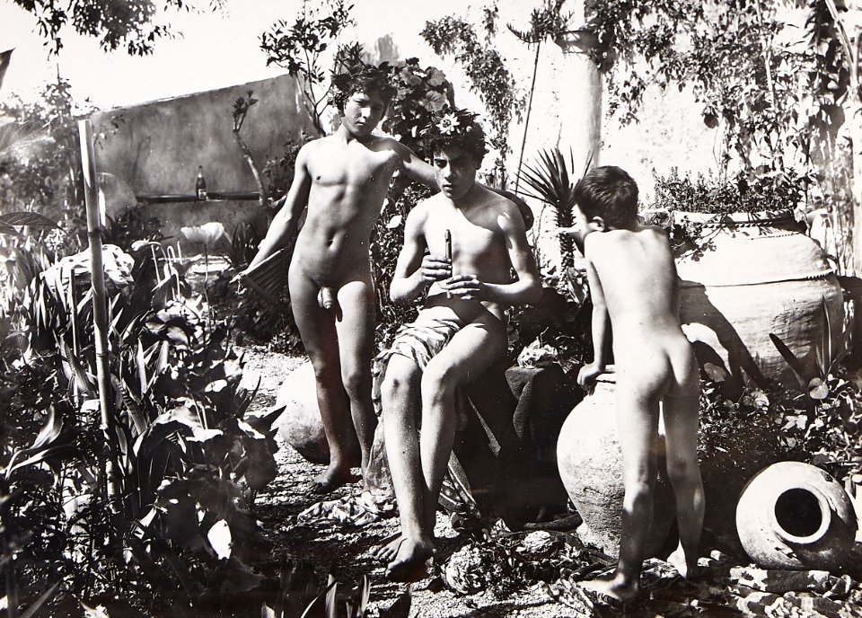 Gloeden, Wilhelm von (1856-1931) - n. 0106 - da - Auch ich in Arkadien, p. 186