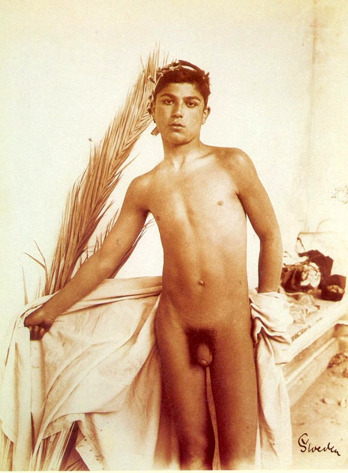 Gloeden, Wilhelm von (1856-1931) - n. 0164 - Twelvetrees p. 54 e , Auch ich in Arkadien, p. 166