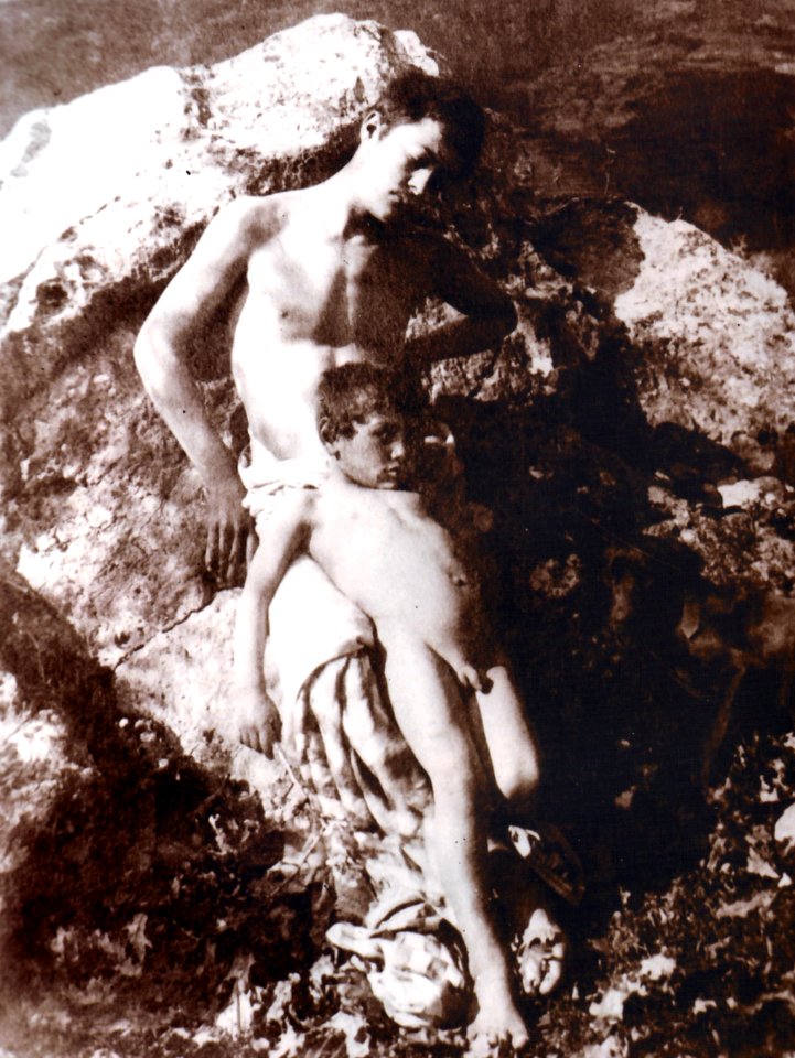 Gloeden, Wilhelm von (1856-1931) - n. 0429 - da - Amore e arte, p. 90