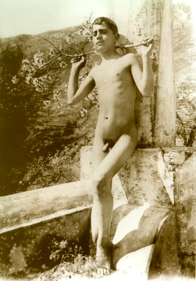 Gloeden, Wilhelm von (1856-1931) - n. 0983 - da - Auch ich in Arkadien, p. 158