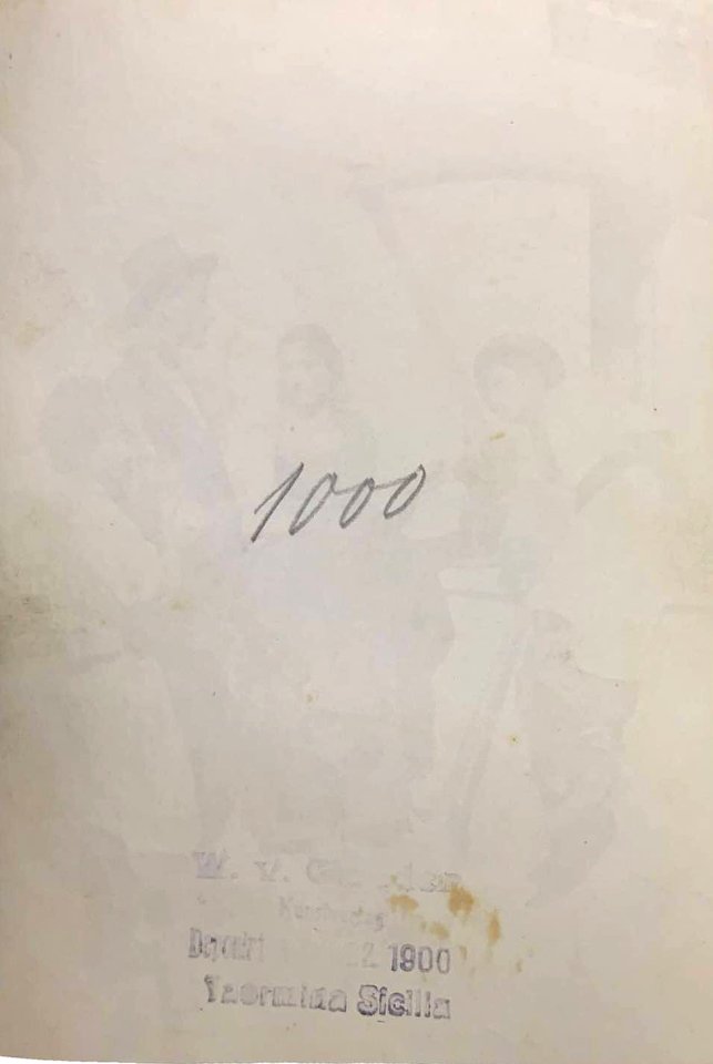 Gloeden, Wilhelm von (1856-1931) - n. 1000 verso - Famiglia contadina di Orsogna - Timbrata. Deponirt Dez. 1900. Cm 11x15. Aste LaRosa