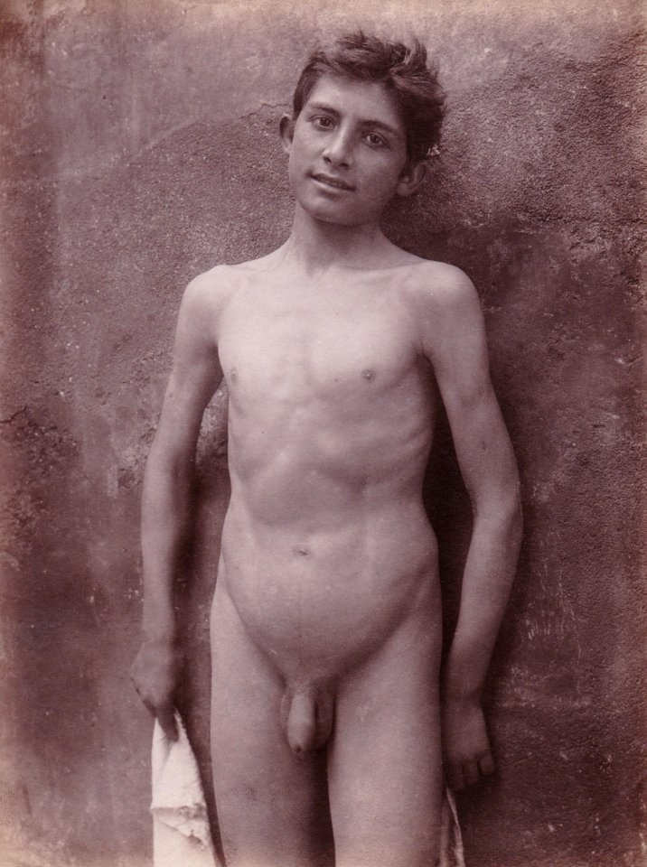 Gloeden, Wilhelm von (1856-1931) - n. 1028 - 07-12-1905 - ex Texbraun Collection, Galerie David Guiraud, Paris - recto