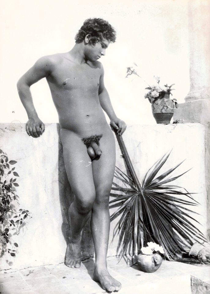 Gloeden, Wilhelm von (1856-1931) - n. 0714 - da - Sicilianboys p. 18, e Auch ich in Arkadien, p. 166