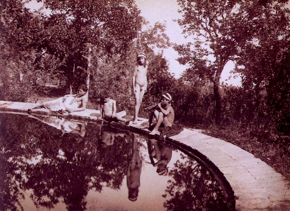 Gloeden, Wilhelm von (1856-1931) - n. 1115 - Twelvetrees p. 40 & Perna p. 80