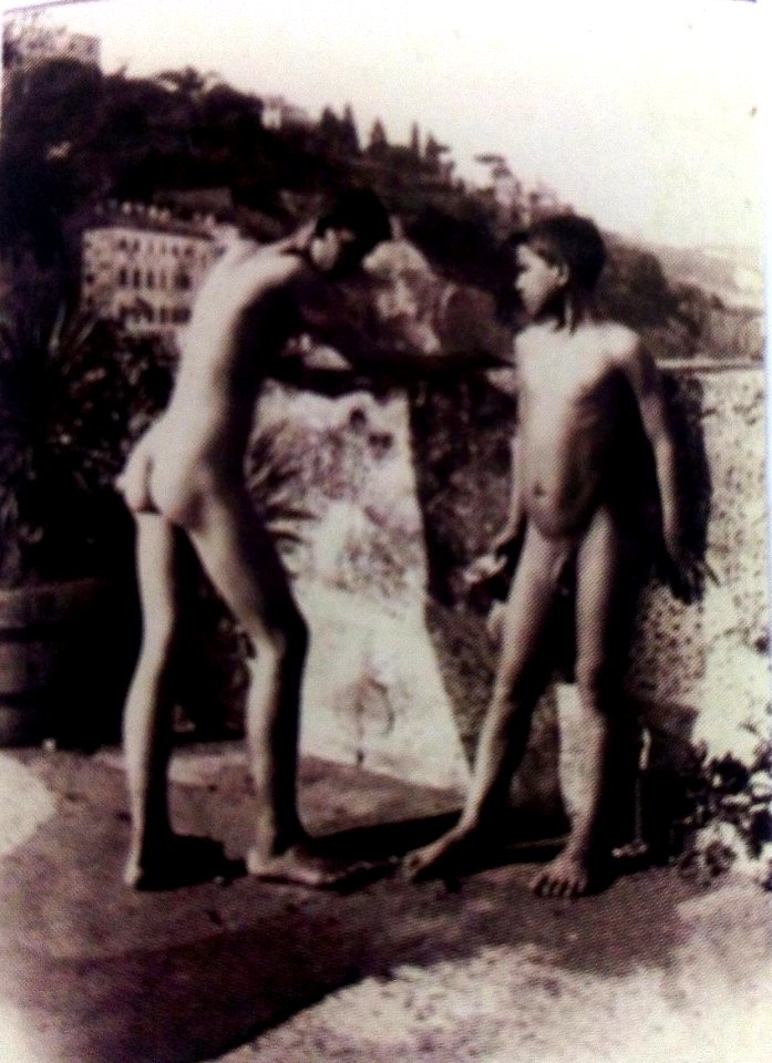 Gloeden, Wilhelm von (1856-1931) - n. 1316 - Auch ich in Arkadien, p. 105