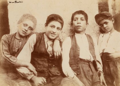 Gloeden, Wilhelm von (1856-1931) - n. 1593 - Dal sito del National Geographic