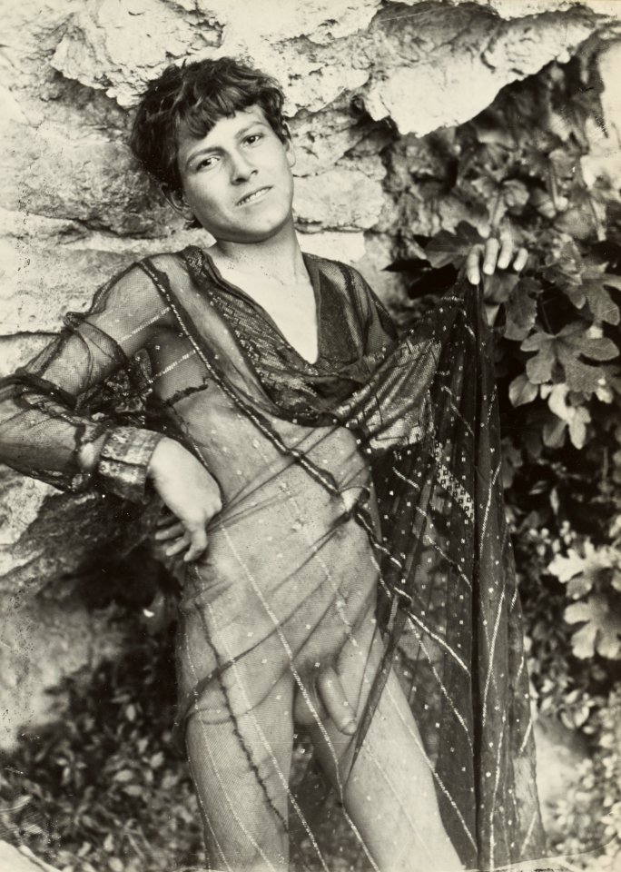 Gloeden, Wilhelm von (1856-1931) - n. 1657 - da - The boys of Taormina, p. 04