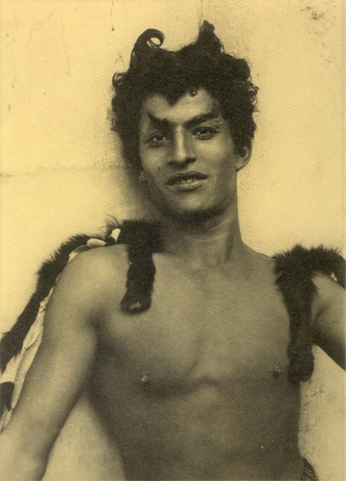 Gloeden, Wilhelm von (1856-1931) - n. 1241 - 1898 - Taschen p.71