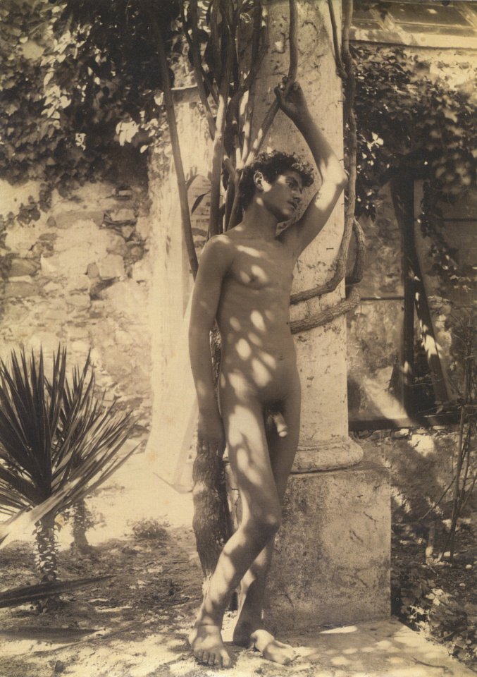 Gloeden, Wilhelm von (1856-1931) - n. 2274 - Beautés siciliennes, p. 55 e Bloomsbury auctions Italia