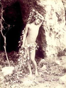 Gloeden, Wilhelm von (1856-1931) - n. 1653 - Caputo, p. 60 - Auch ich in Arkadien, p. 123