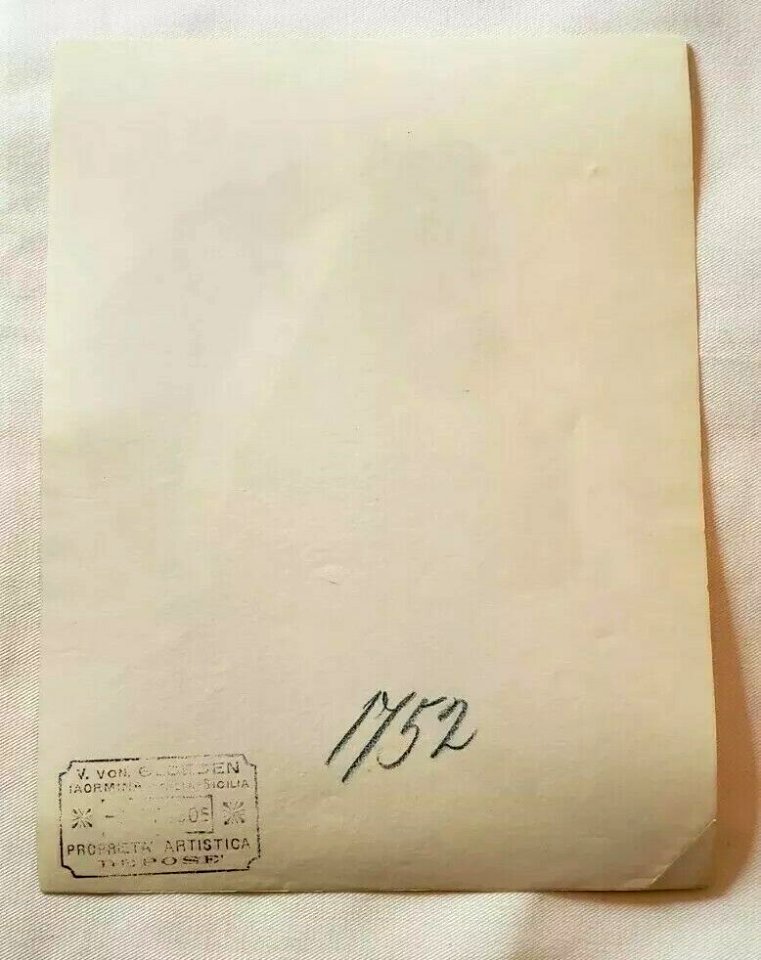 Gloeden, Wilhelm von (1856-1931) - n. 1752 verso (cm 18x24)
