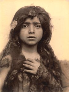 Gloeden, Wilhelm von (1856-1931) - n. 2125 - da - Sicilia mitica Arcadia - p. 65