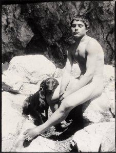Gloeden, Wilhem von (1856-1931) - n. 1094 - Nudo maschile con cane