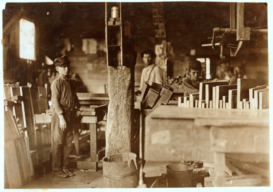 Glue Room, (N.) Y. Dimension Supply Co., Evansville, Ind. Oct. 1908. LOC nclc.04471