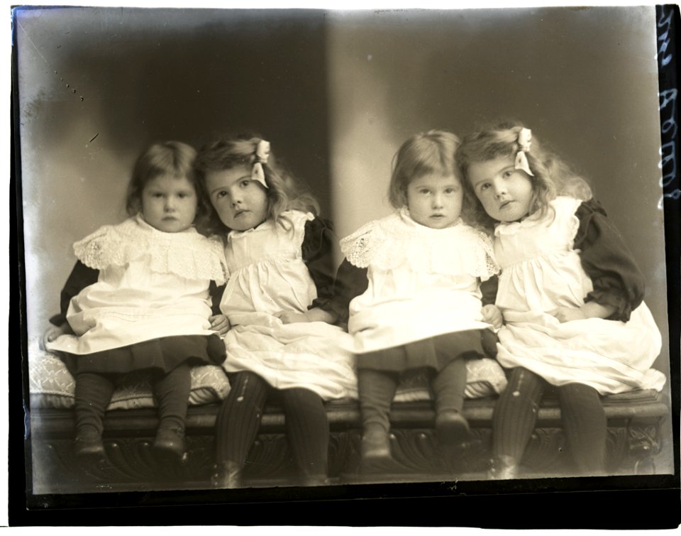 Goble children, nd (16677970926)