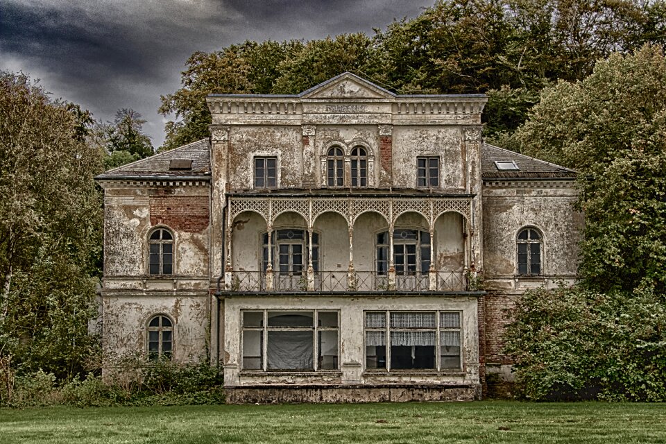 Ruin building old house