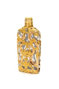 Facettslipad glasflaska med guld från 1700-talet - Skoklosters slott - 92323 photo