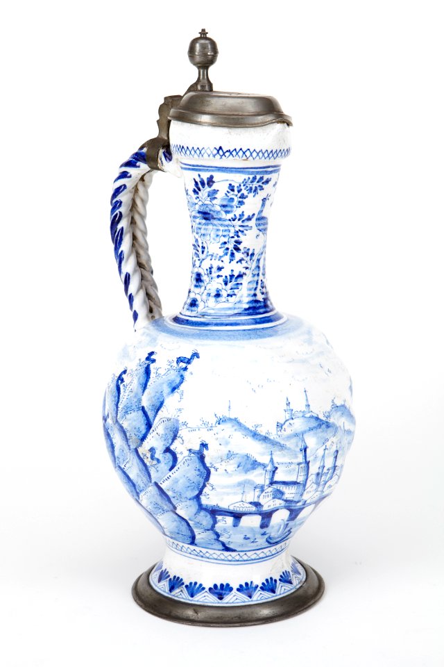 Fajans, kanna med lock, 1700-tal - Hallwylska museet - 90461