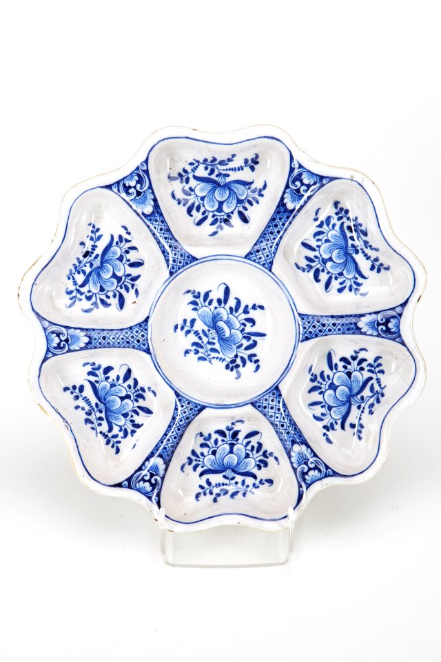 Fajans,smörgåsbricka, 1730-tal - Hallwylska museet - 90590