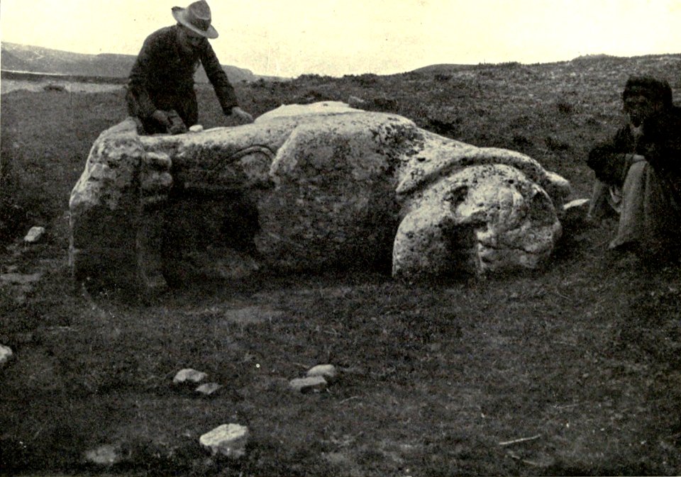 Fallen Lion of Shalmaneser II. at Tell Ahmar. Accidents of an antiquary's life. 1910
