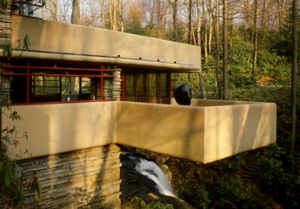 FallingwaterCantilever570320cv