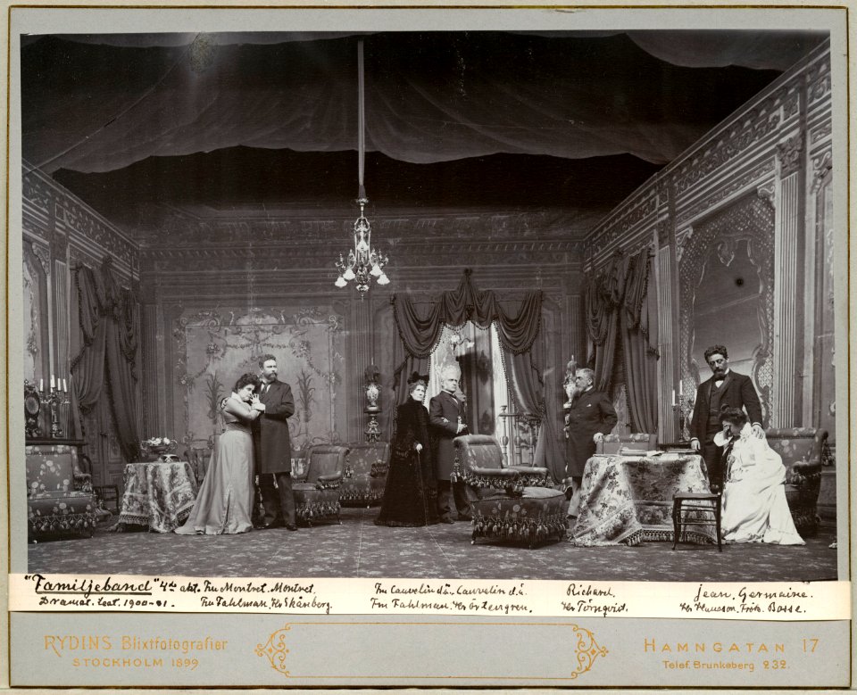 Familjeband, Dramatiska teatern 1901. Föreställningsbild - SMV - H12 037