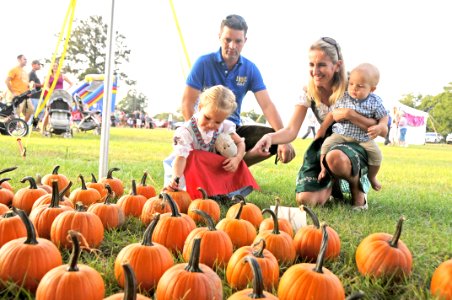Family fun takes center stage (8054169453)