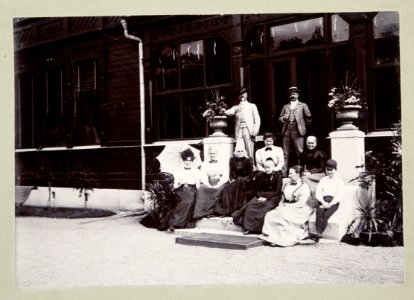 Familjen von Hallwyl på Ljusne 1895. Gruppbild - Hallwylska museet - 106644