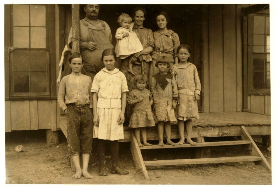 Family of J. W. Lott at West. The father and three oldest children (two of them under legal age) work regularly in the Brazos Valley Cotton Mill. Charlie is thirteen years old. Family Record LOC nclc.02874