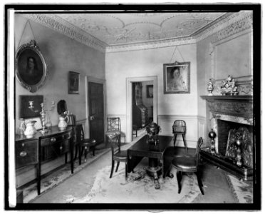 Family Dining room LCCN2016824156