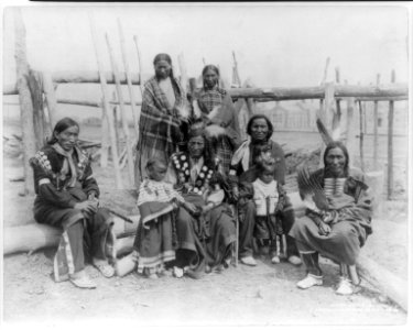 Family of Sioux from the Indian Village LCCN2006688463
